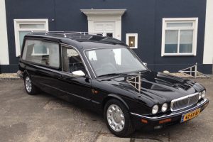 Daimler rouwauto